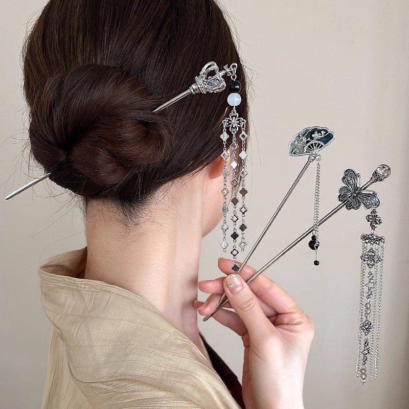 エレガントな女性のヘアピンアンティークシルバー蝶タッセルヘア - Art Craft Shop のレビューと価格