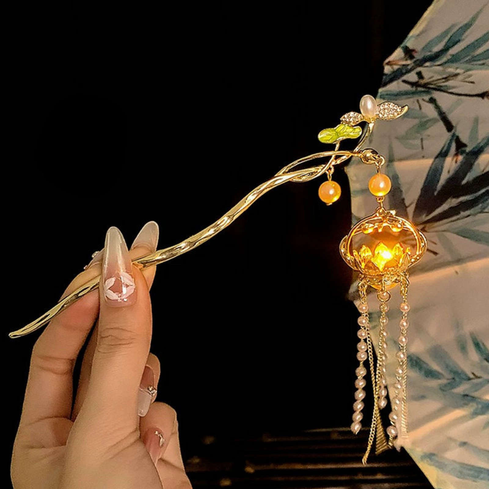発光花ヘアピン女性のためのクリエイティブ蓮発光ランタンタッセ - Art Craft Shop のレビューと価格